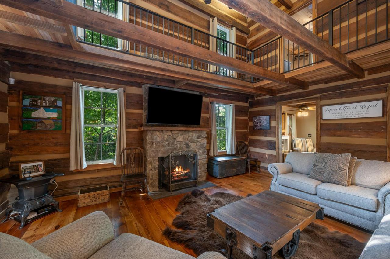 Villa Russell'S Fort At White Oak Point: Historical Cabin On Lake Lure, Luxury, Direct Lake Access! Exterior foto