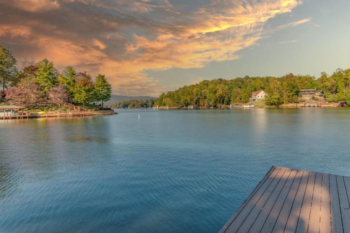 Villa Russell'S Fort At White Oak Point: Historical Cabin On Lake Lure, Luxury, Direct Lake Access! Exterior foto